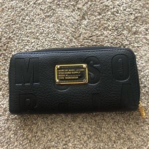 Marc Jacobs wallet